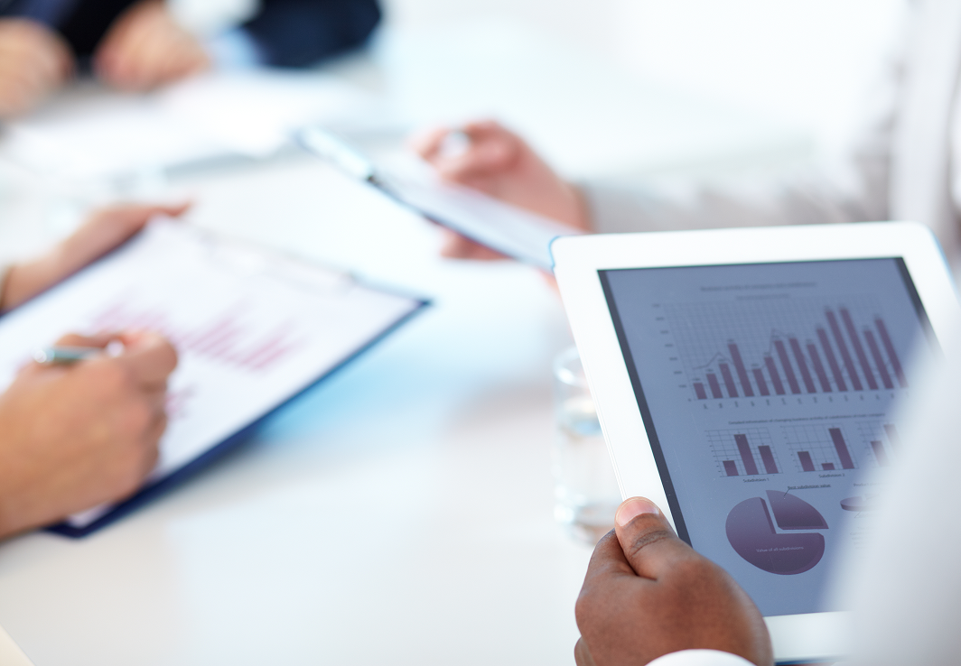 digital-tablet-with-blurred-background 1